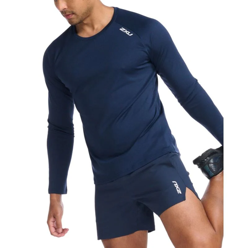 2XU Mens Aspire Longsleeve Running Top - Image 2