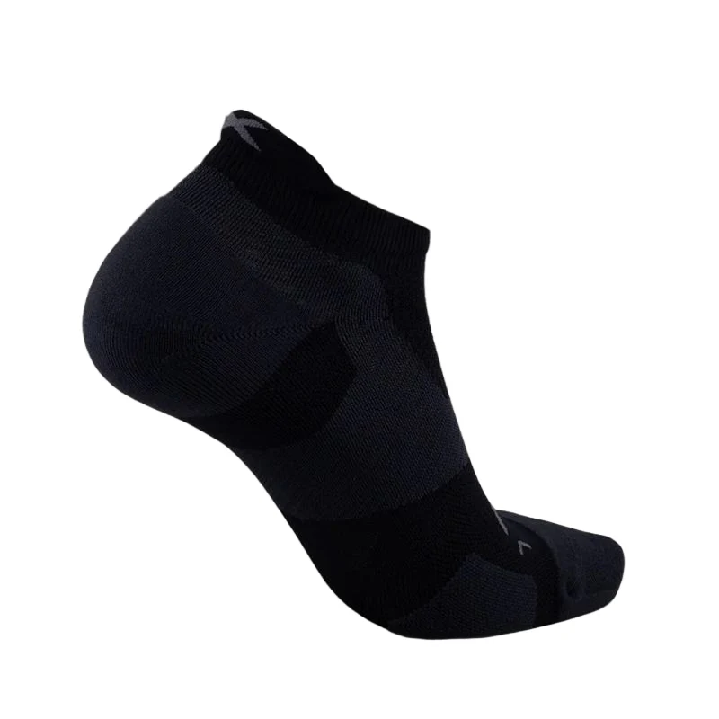 2XU Vectr Light Cushion No Show Sock - Image 2