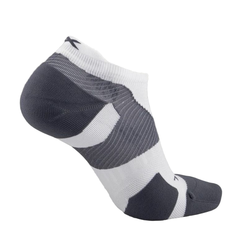 2XU Vectr Light Cushion No Show Sock - Image 2