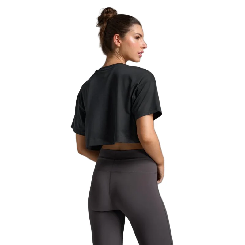 2XU Womens Form Soft Jersey Crop Tee - Image 2