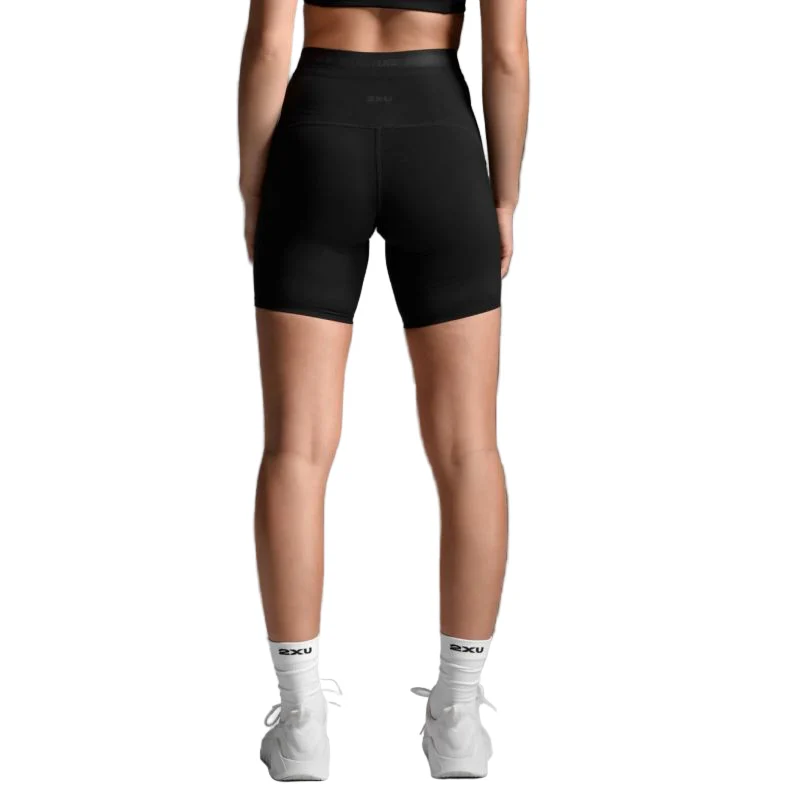 2XU Womens Form Stash High-Rise Compression Shorts - Image 2