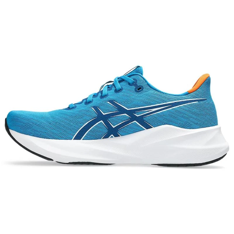 ASICS Versablast 4 D Mens Running Shoes - Image 2