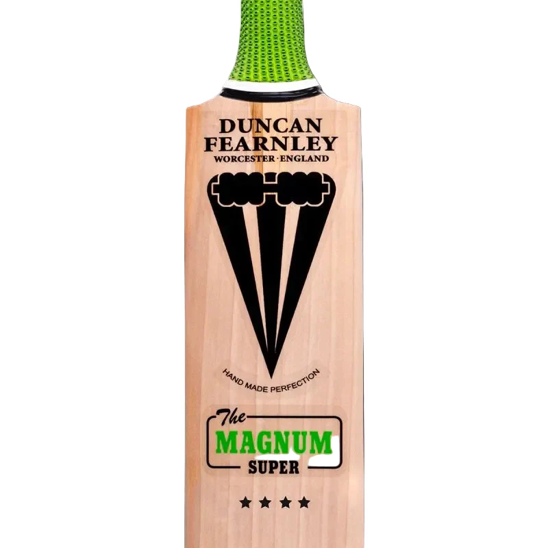 Duncan Fearnley Magnum Super 4* Adults Cricket Bat - Image 3