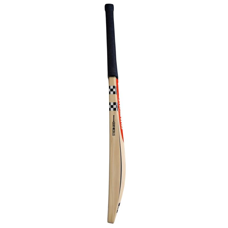 Gray-Nicolls Ultimate Hand Crafted Cricket Bat - Image 3