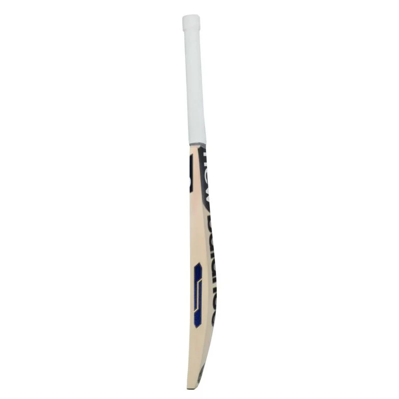 New Balance DC 300 Junior Cricket Bat - Image 3