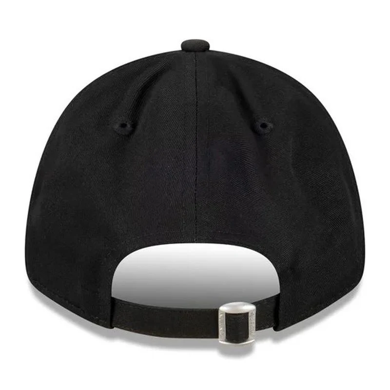 New Era Los Angeles Lakers NBA Essentials Black on Black 9FORTY Cloth Strap - Image 3