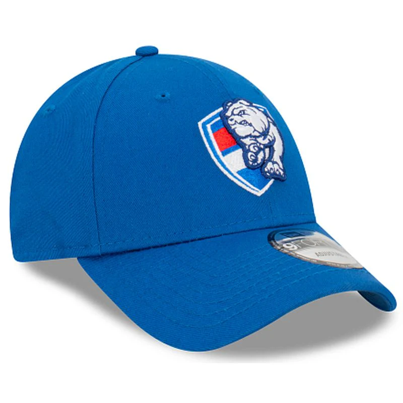 New Era Western Bulldogs Official Team Colours 9FORTY Cloth Strap - Image 2