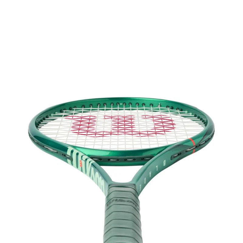 Wilson Blade 100L v10 Tennis Racquet - Image 4
