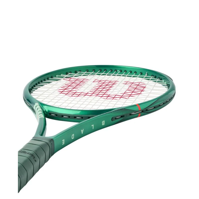 Wilson Blade 100L v10 Tennis Racquet - Image 5