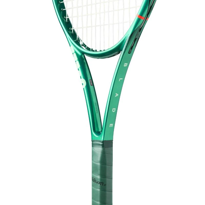 Wilson Blade 100L v10 Tennis Racquet - Image 6