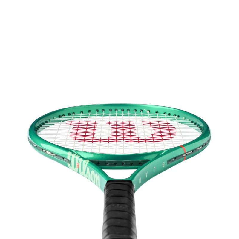 Wilson Blade 26 v10 Junior Tennis Racquet - Image 4