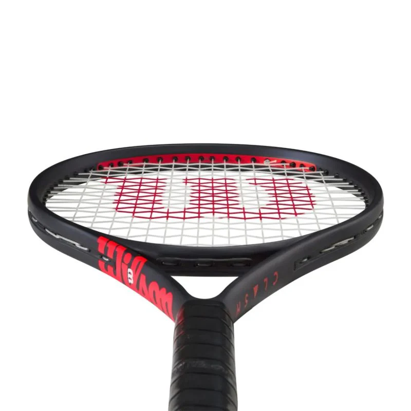 Wilson Clash 26 V3.0 Junior Tennis Racquet - Image 2