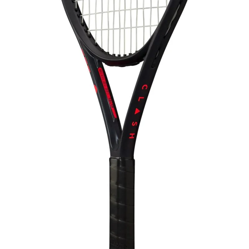 Wilson Clash 26 V3.0 Junior Tennis Racquet - Image 3