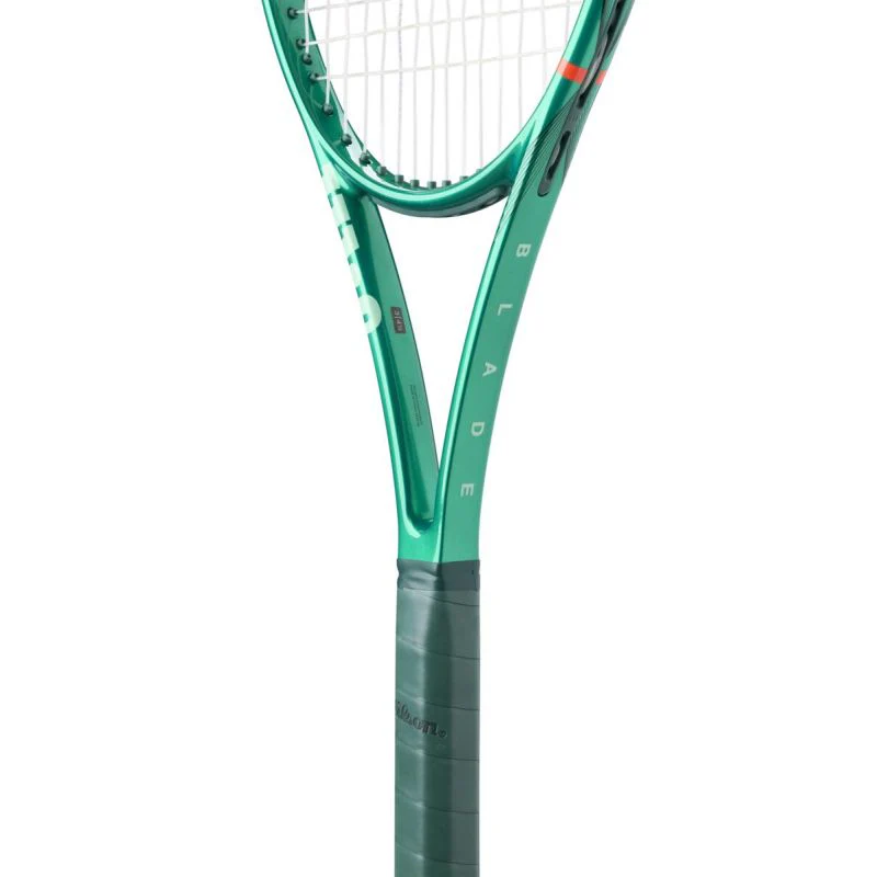 Wilson Blade 98 16x19 v10 Tennis Racquet - Image 6
