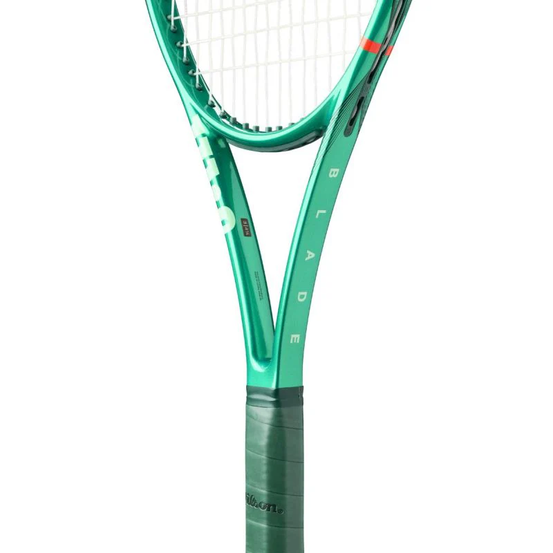 Wilson Blade 98 18x20 v10 Tennis Racquet - Image 6